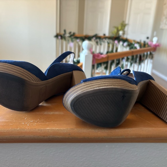 Sunstone Blue Shoes - Picture 3 of 3